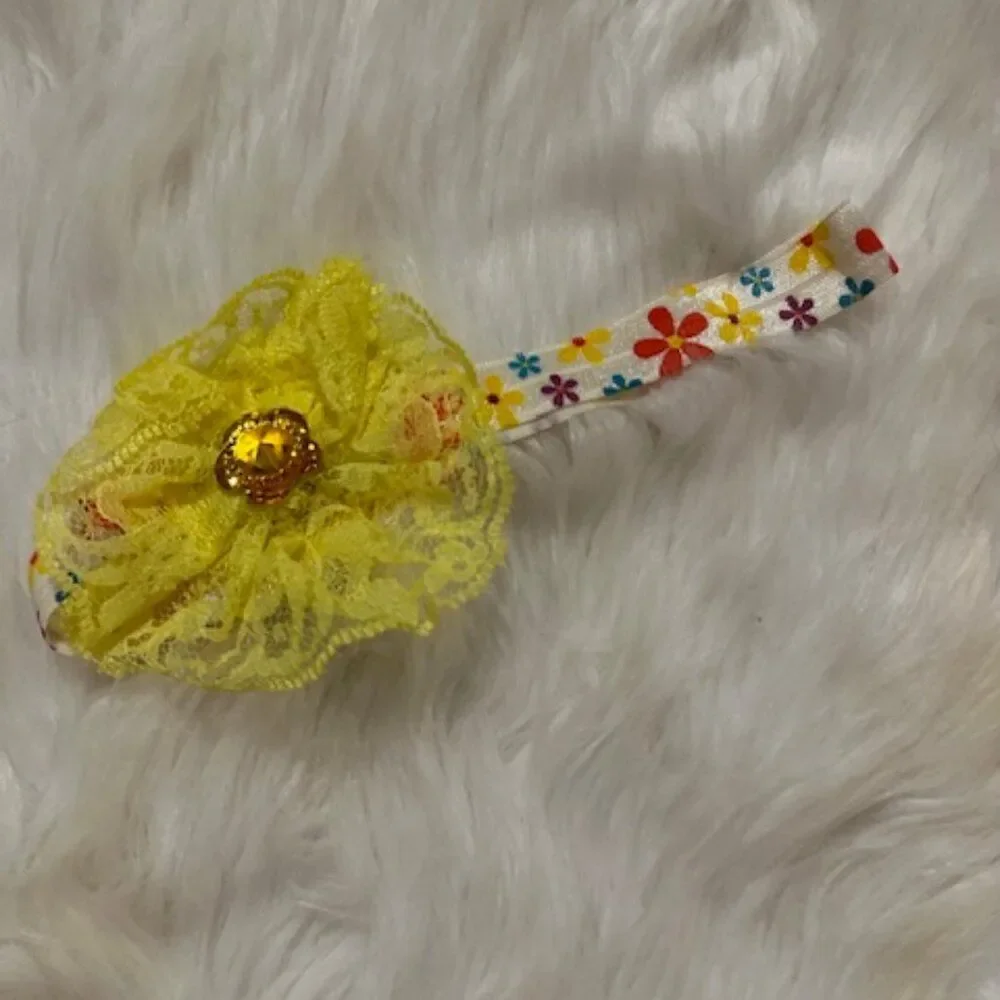 Yellow Lace 3